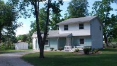 411 W Palmer St., Arthur, IL 61911