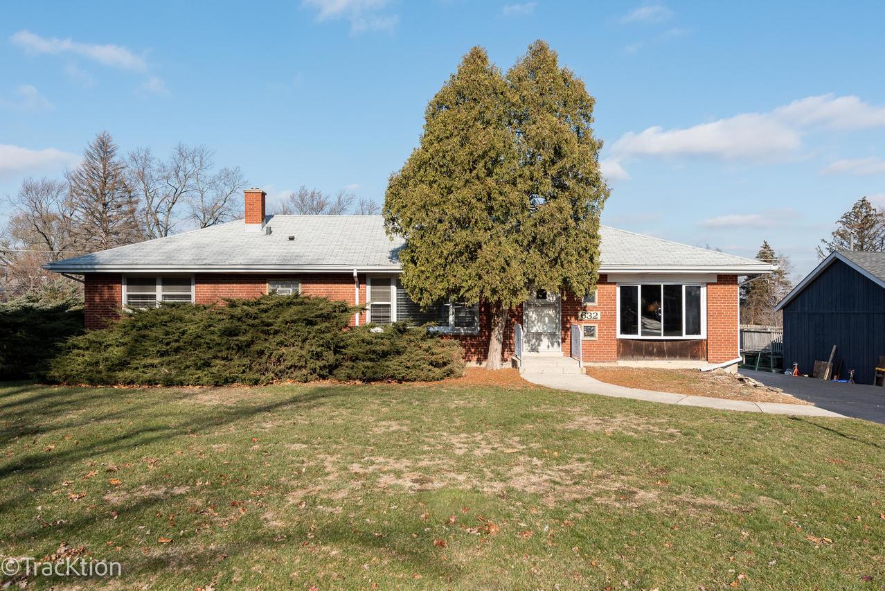 632 Hitchcock Ave., Lisle, IL 60532