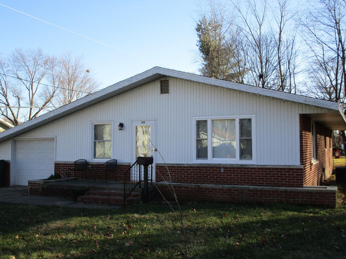 105 E Barker St., Tuscola, IL 61953