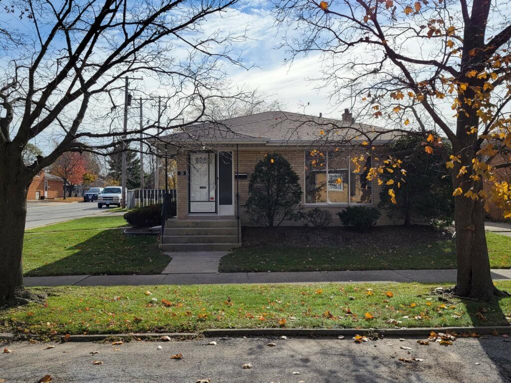 29 Mason St., Calumet City, IL 60409