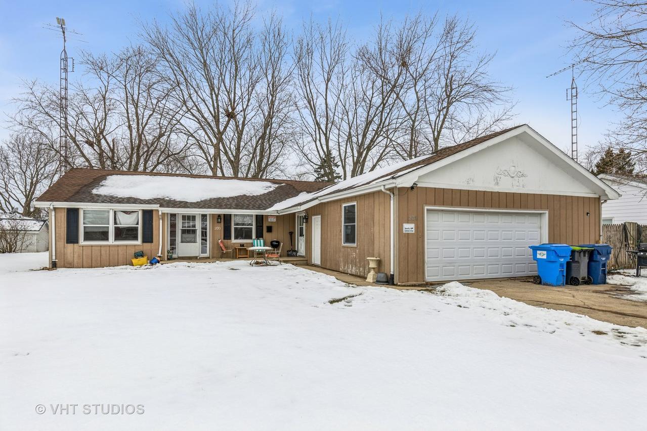 201 S Halwood St., Cortland, IL 60112