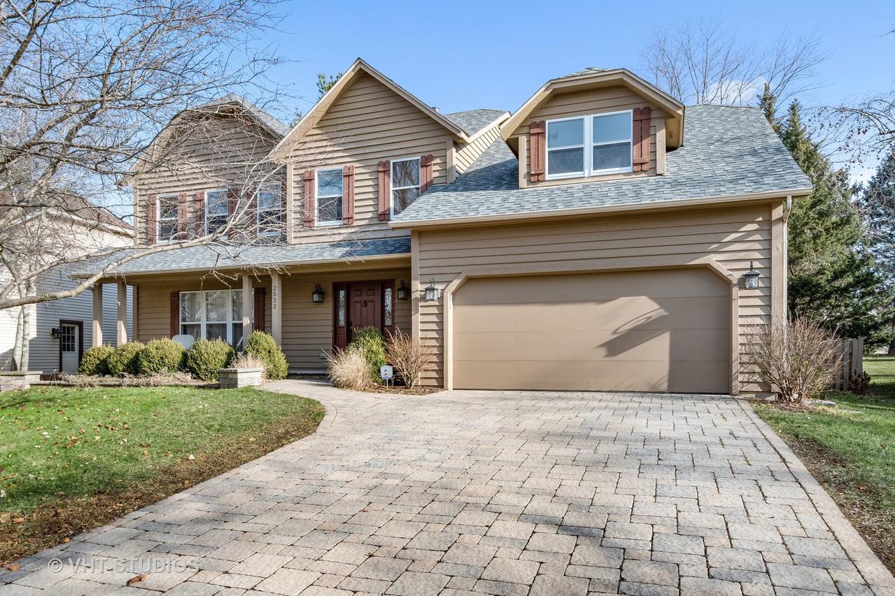 2522 Braddock Dr., Naperville, IL 60565