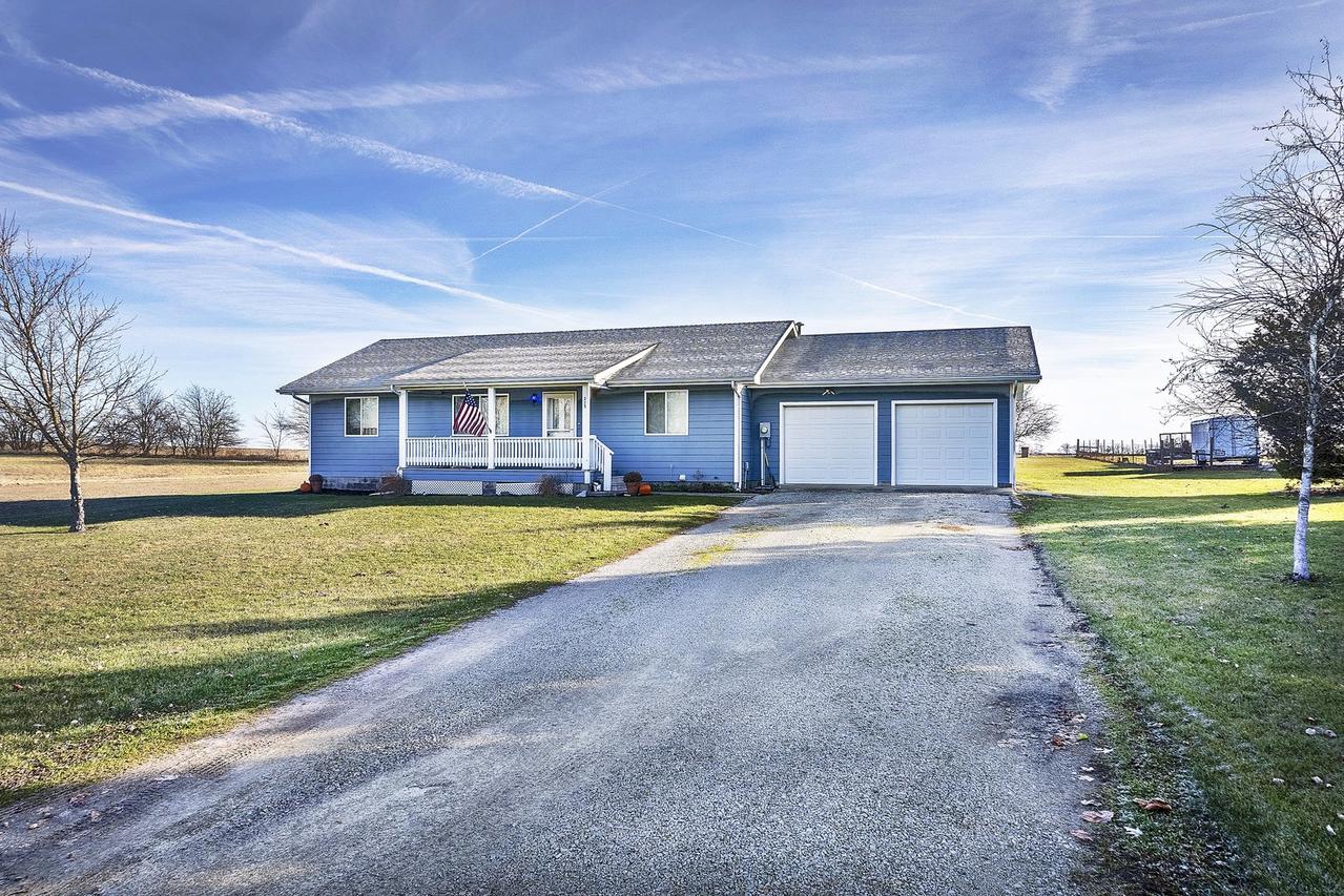 235 N Franklin St., Sibley, IL 61773