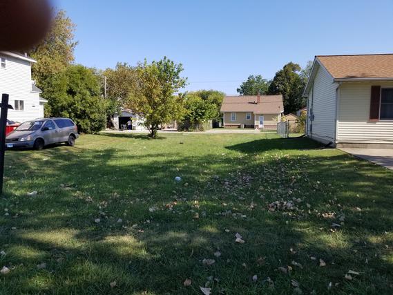 1239 Glenn Dr., North Chicago, IL 60064
