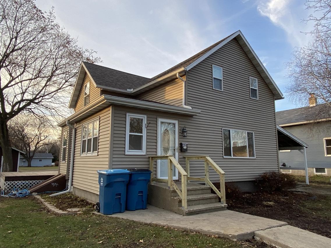 1104 Indiana Ave., Mendota, IL 61342