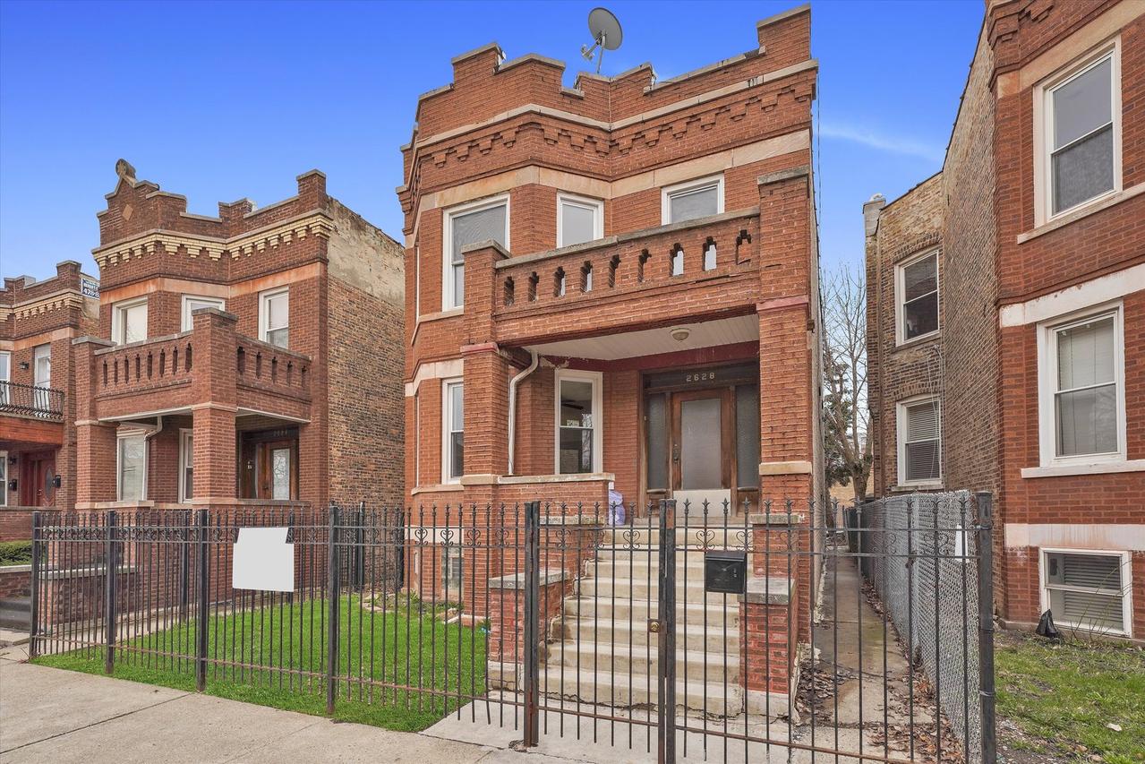 2628 N Harding Ave., Chicago, IL 60647