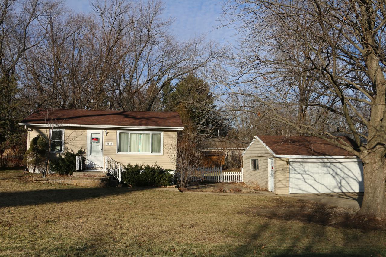 7512 Algonquin Rd., Wonder Lake, IL 60097