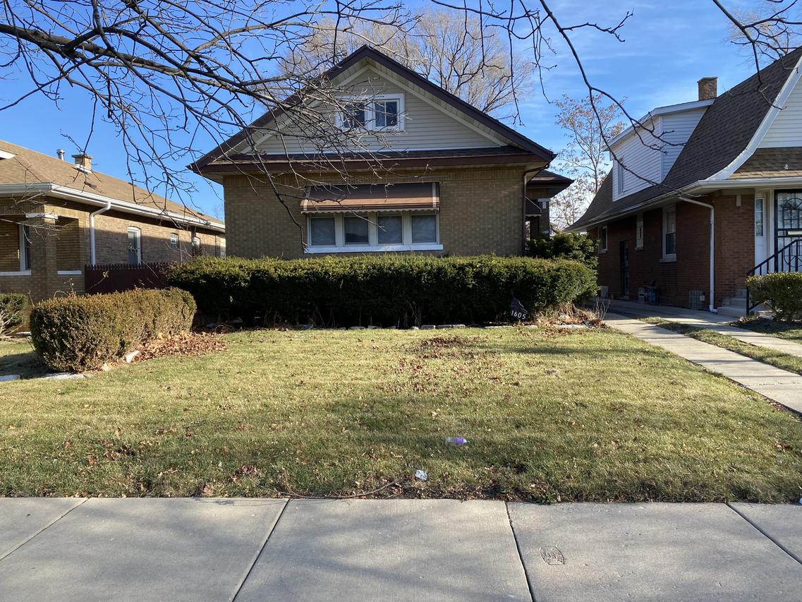 1605 S 10th Ave., Maywood, IL 60153