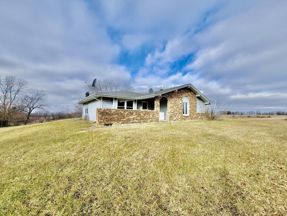 6964 Eddie Rd., Winnebago, IL 61088