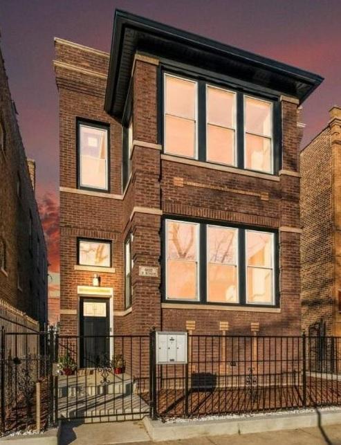 4832 W Monroe St., Chicago, IL 60644