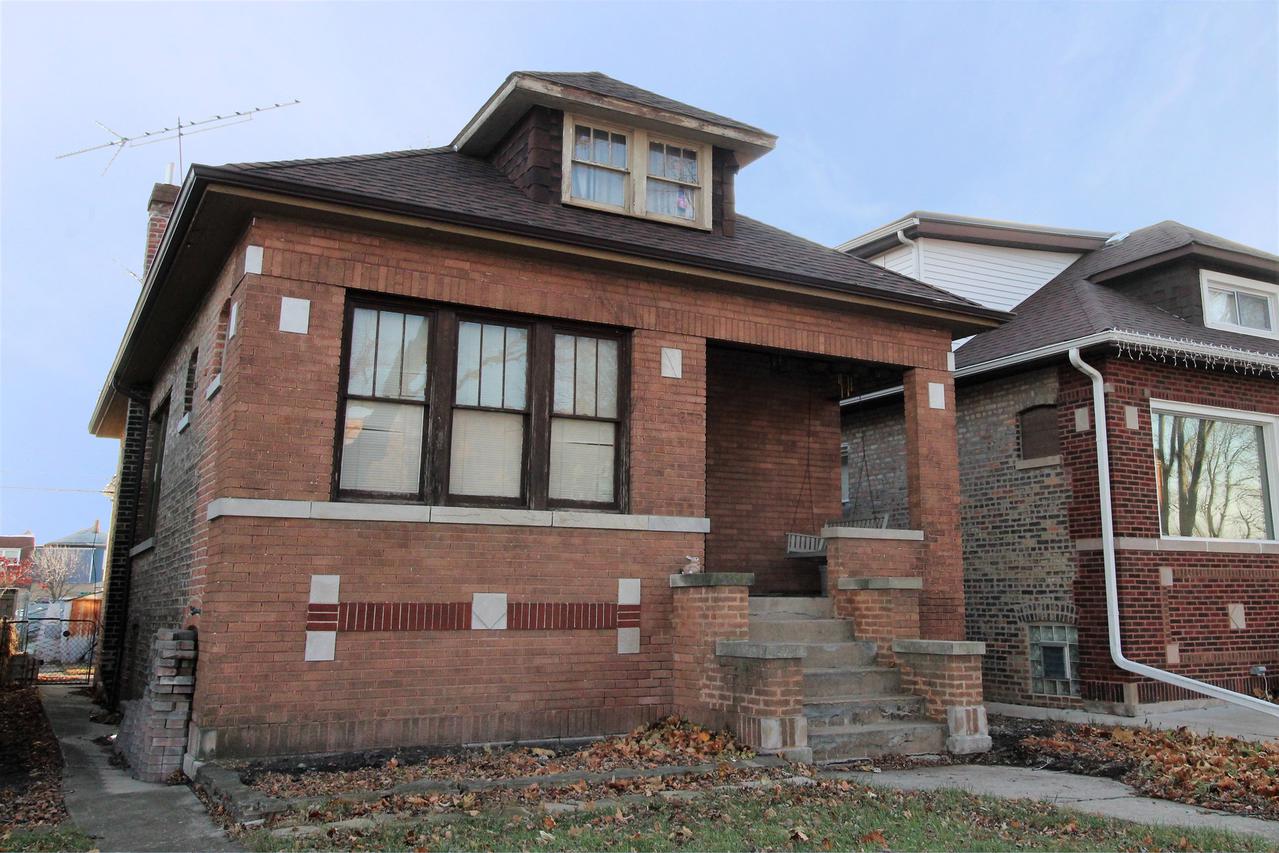 7019 W Wolfram St., Chicago, IL 60634