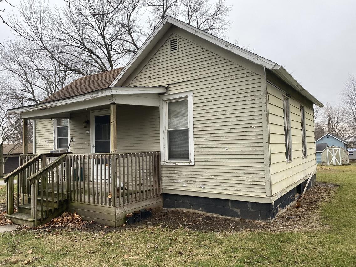 137 E Columbus St., Sibley, IL 61773