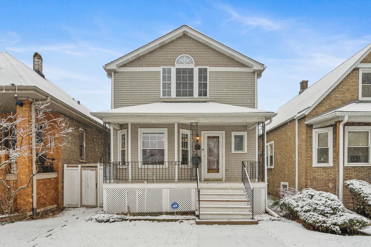 4913 W Byron St., Chicago, IL 60641