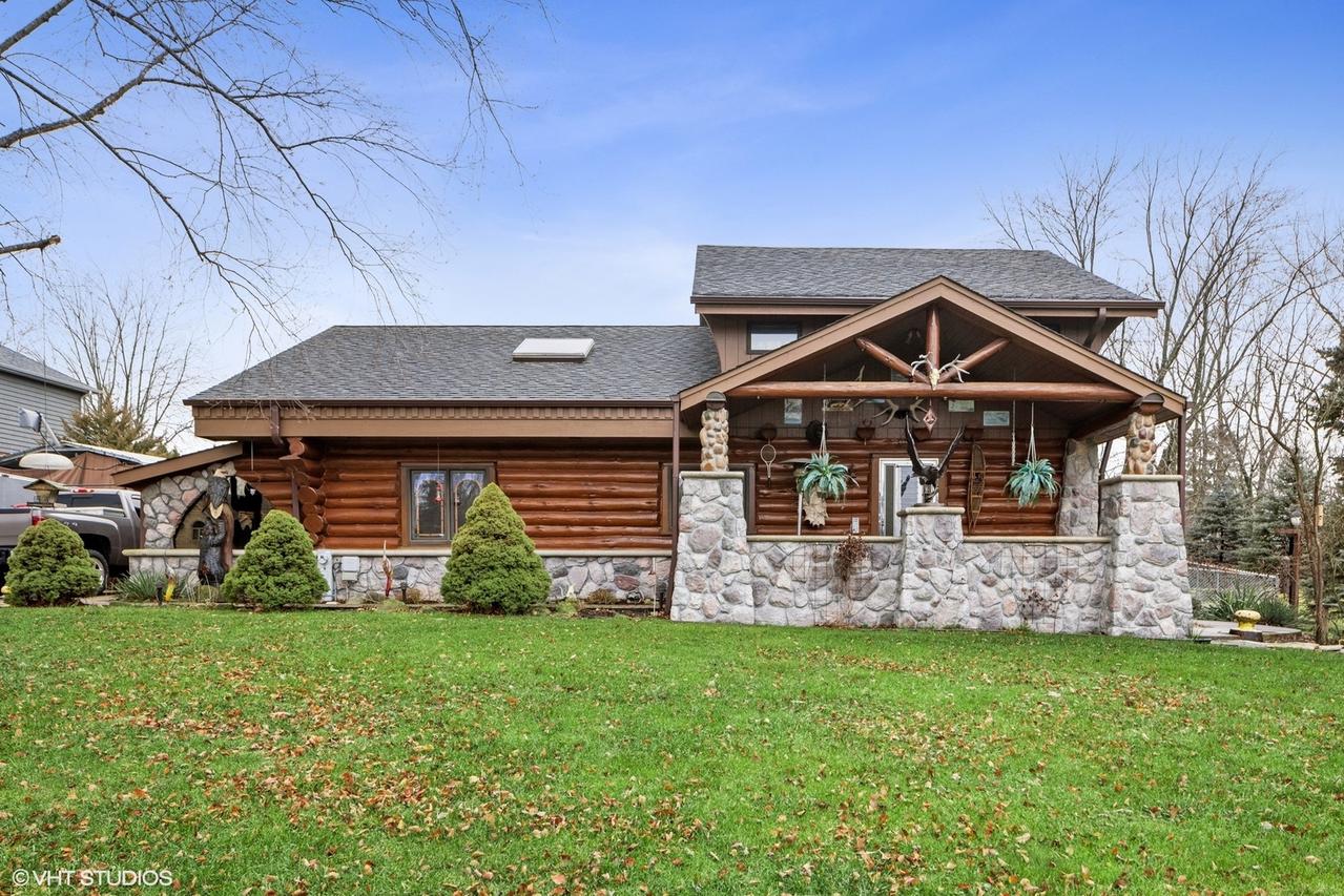 11330 Dineff Rd., Lemont, IL 60439