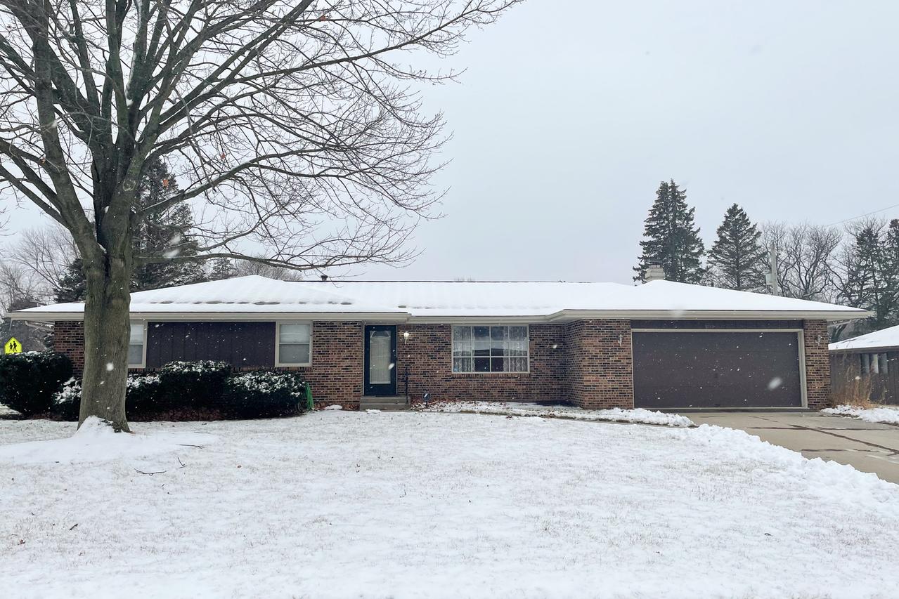 1581 Powder Horn Dr., Rockford, IL 61108