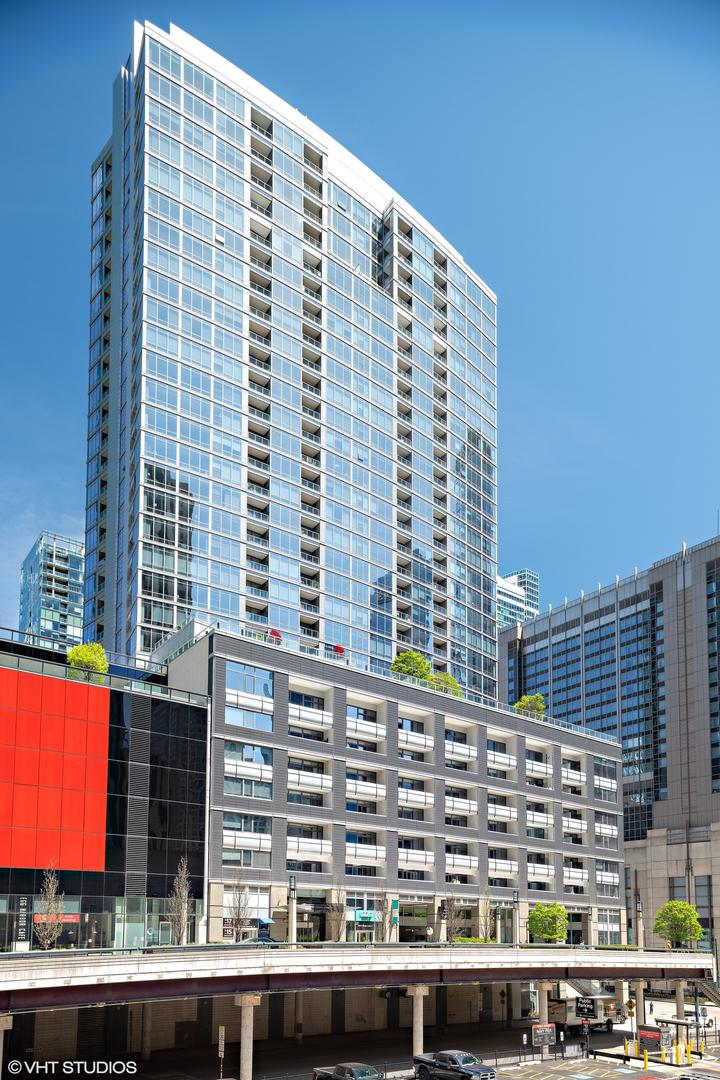 240 E Illinois St. #504, Chicago, IL 60611