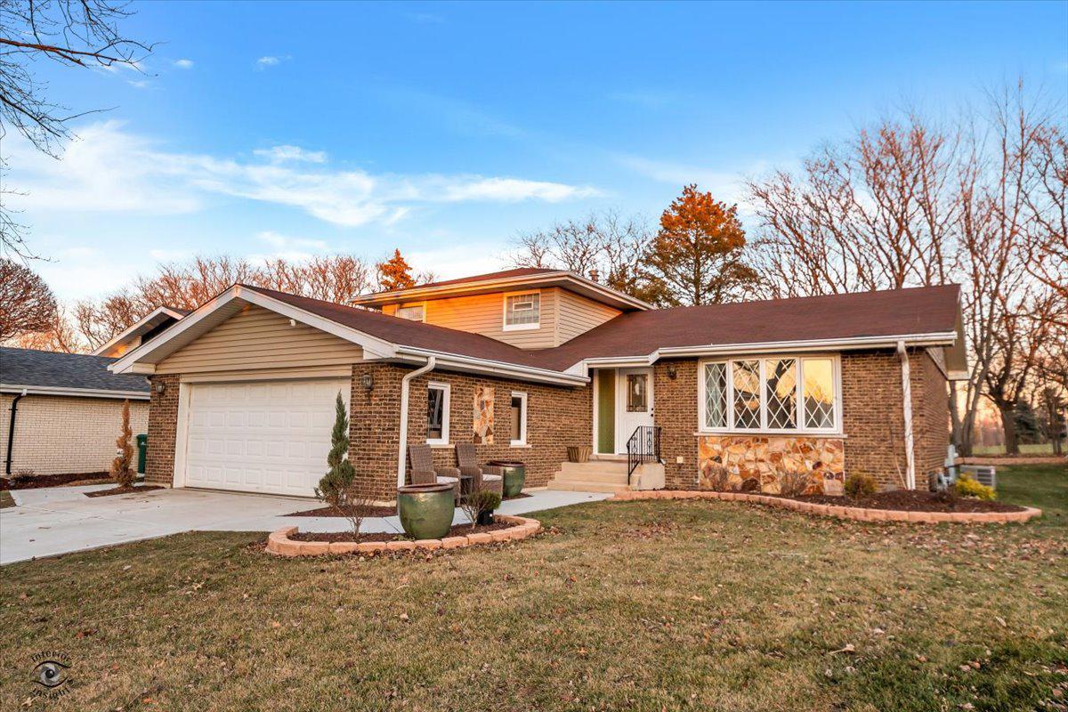 15003 S 88th Ave., Orland Park, IL 60462