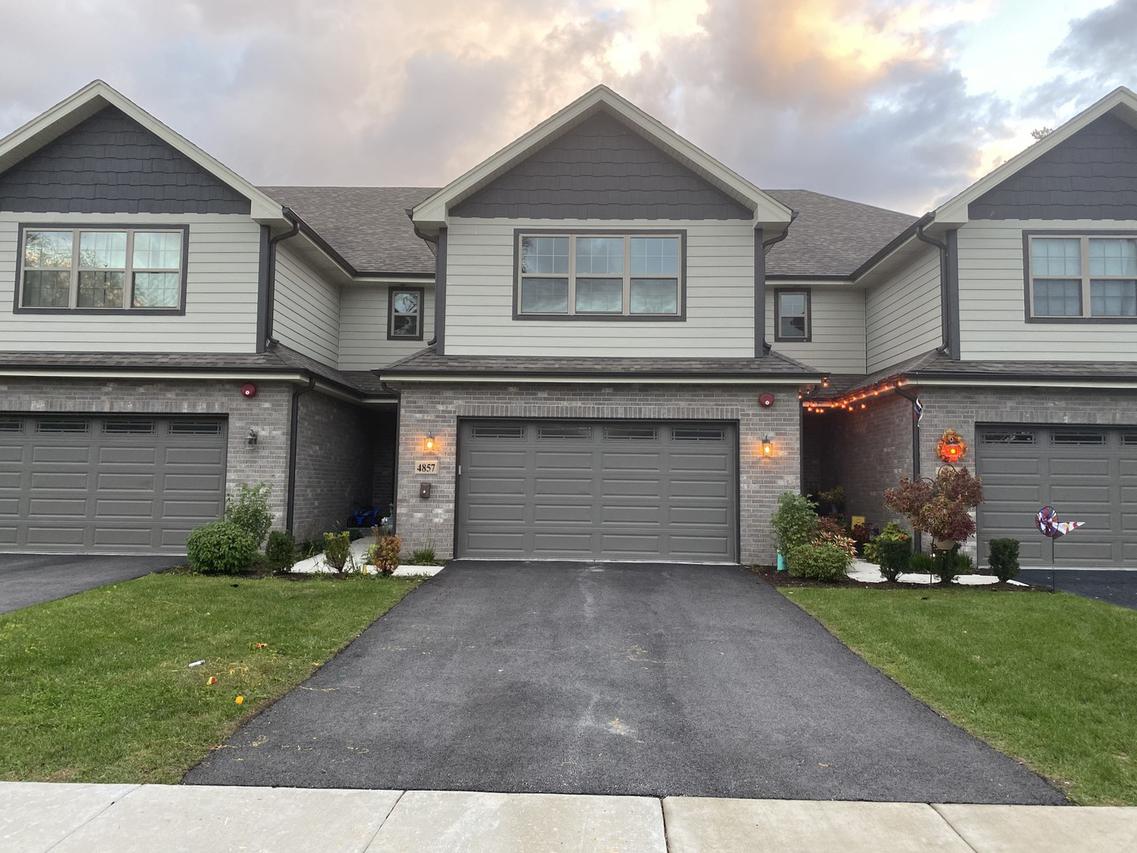 4857 143rd St., Crestwood, IL 60418