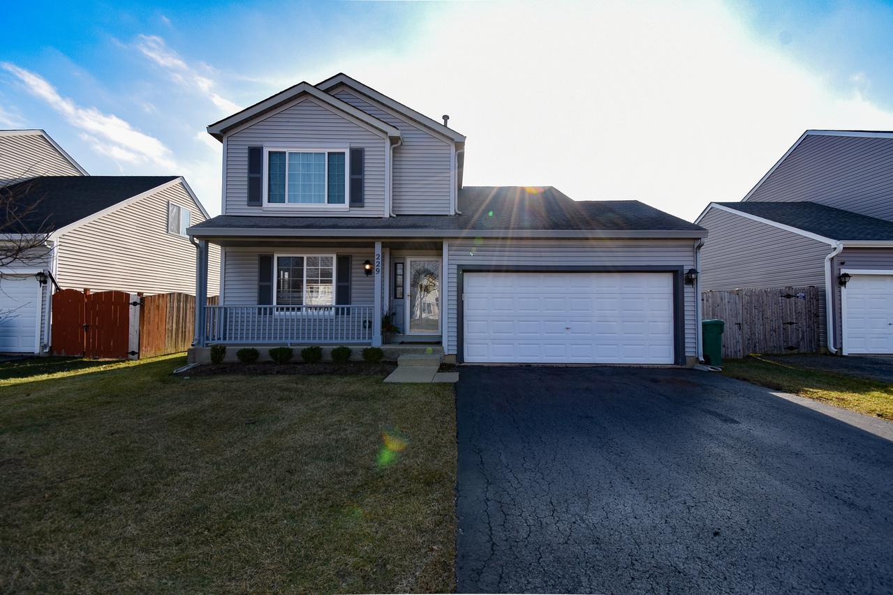 229 E Palm Ct., Round Lake Beach, IL 60073