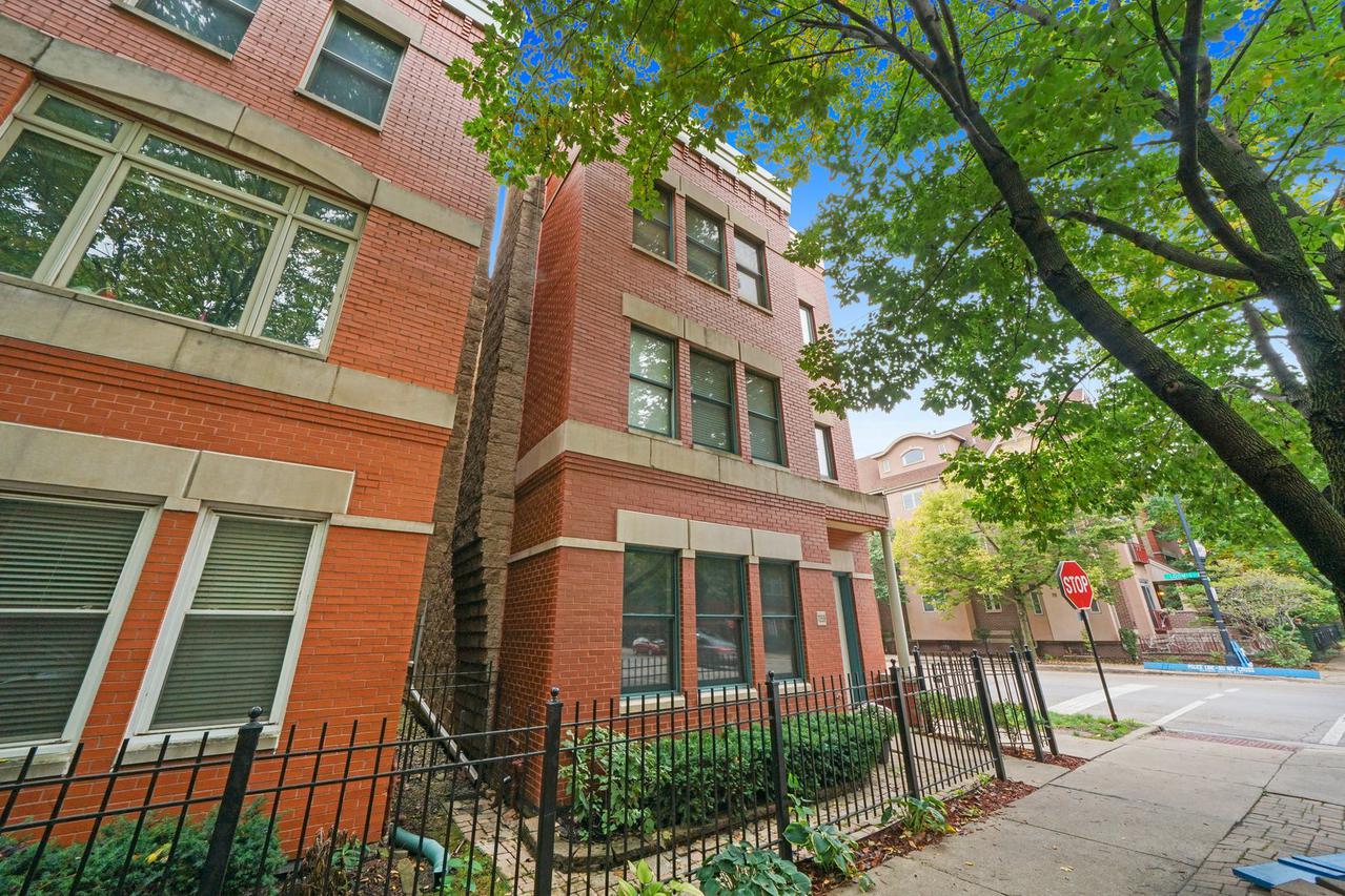 1359 W Fillmore St. #A, Chicago, IL 60607