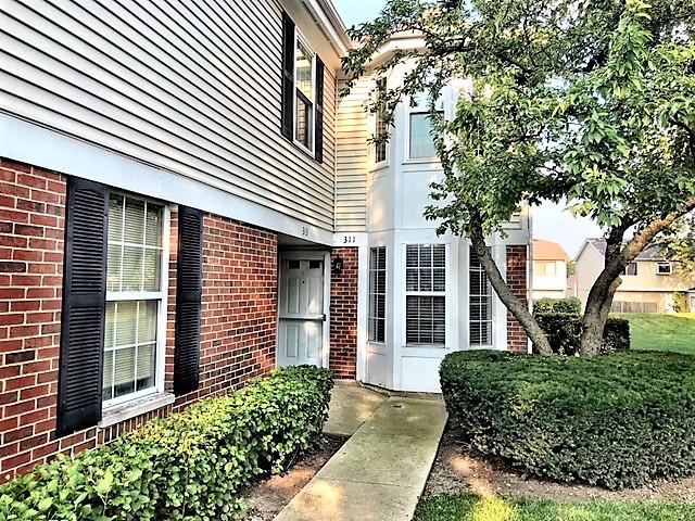 311 Green Knoll Ln., Streamwood, IL 60107