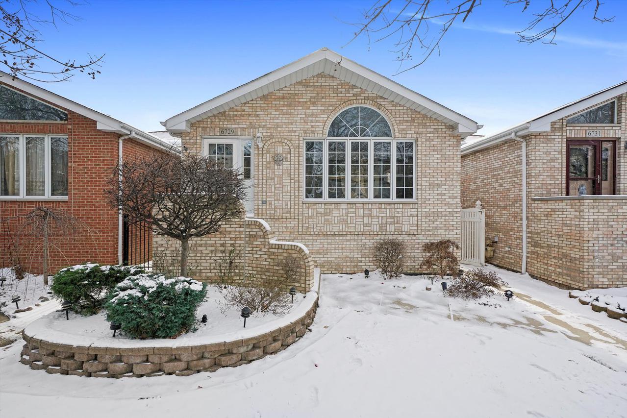 6729 W 64th Pl., Chicago, IL 60638