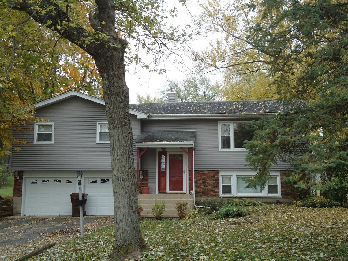 818 Somerset St., New Lenox, IL 60451