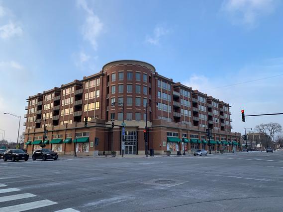 6000 N. Cicero Ave. #313, Chicago, IL 60646