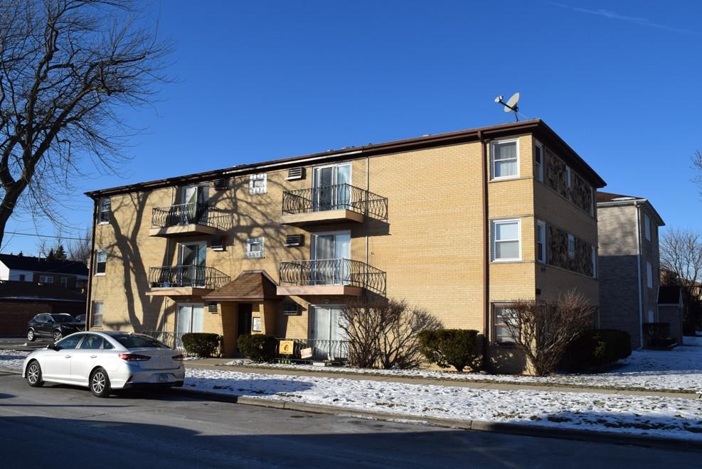 2618 N 72nd Ct. #1, Elmwood Park, IL 60707