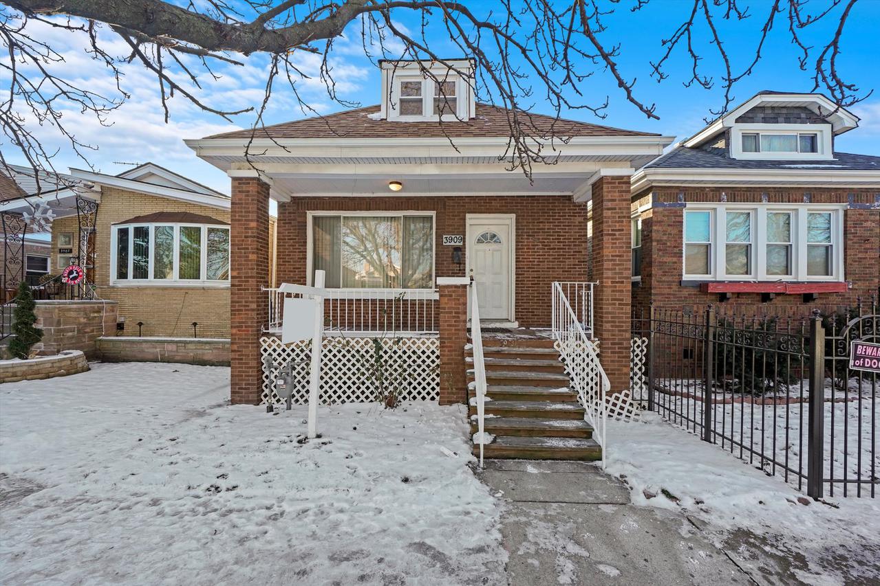 3909 W 57th St., Chicago, IL 60629