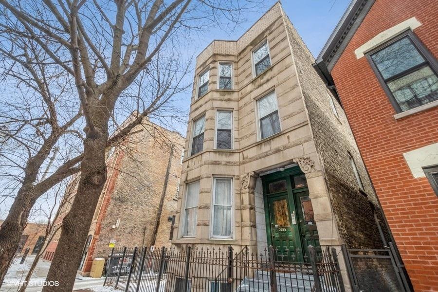 2015 W Saint Paul Ave., Chicago, IL 60647
