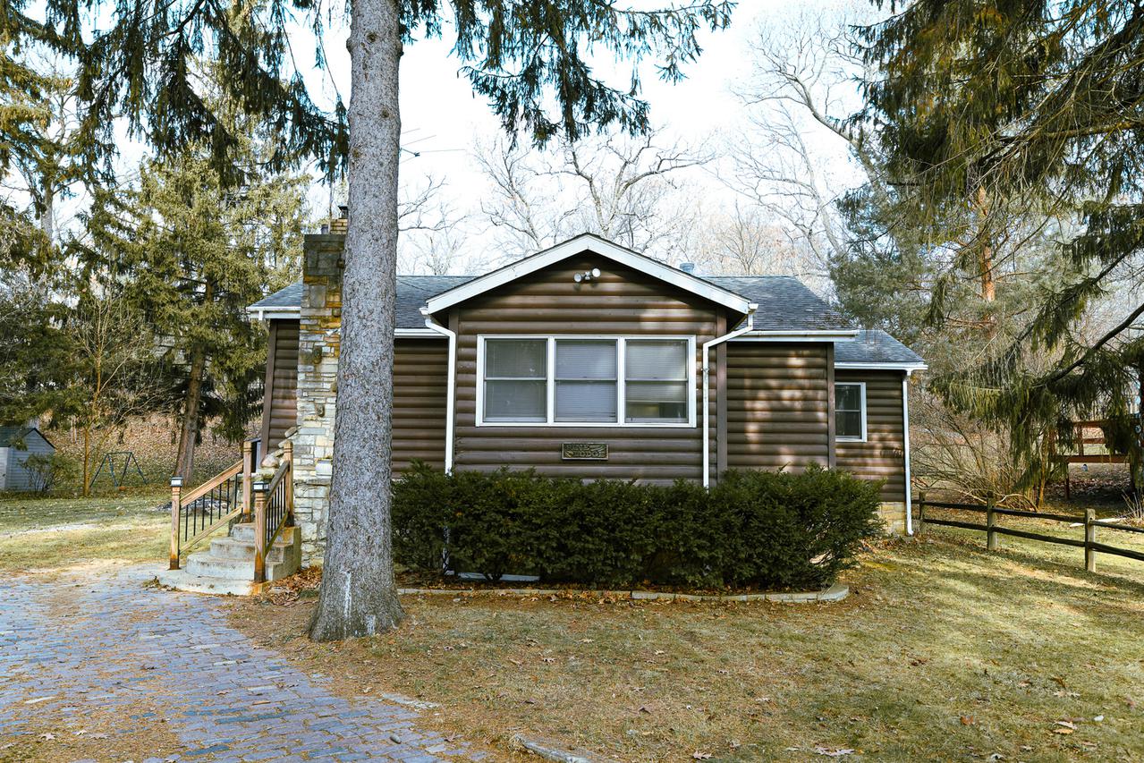 27686 W Rowe Ave., Spring Grove, IL 60081