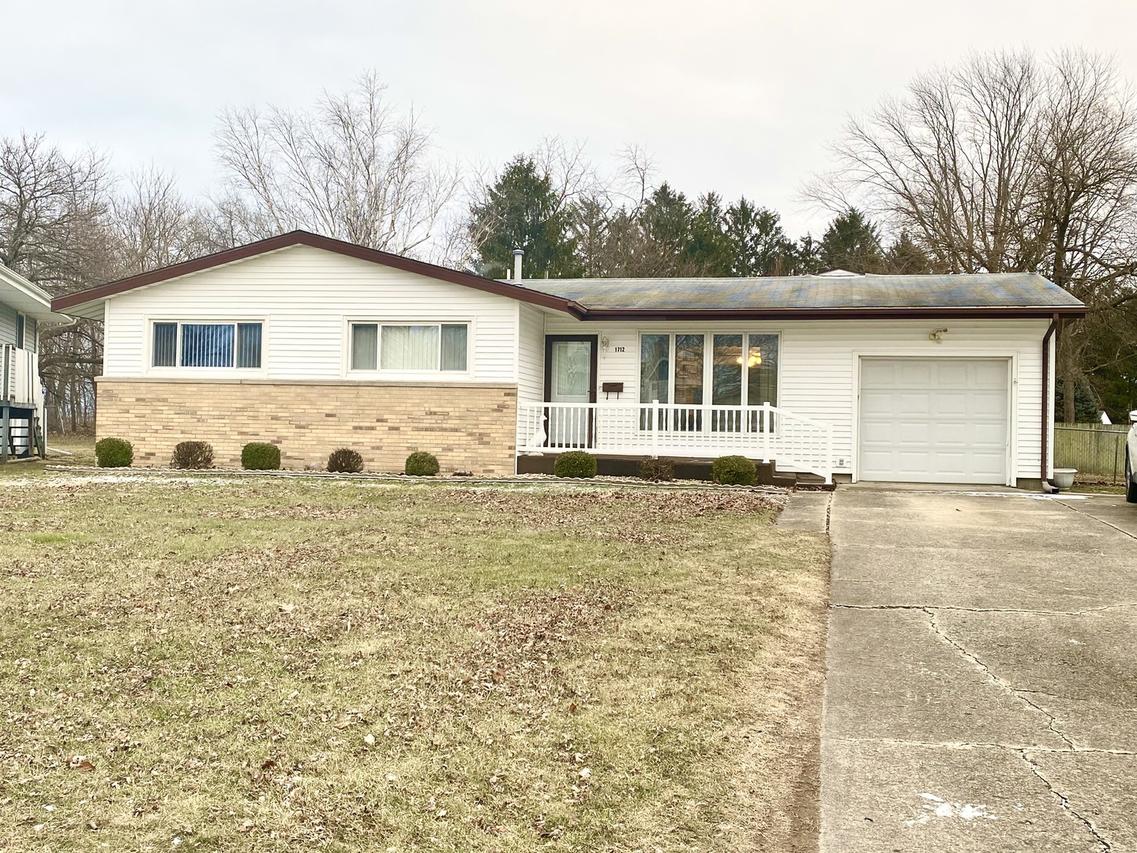 1712 Gleason Dr., Rantoul, IL 61866