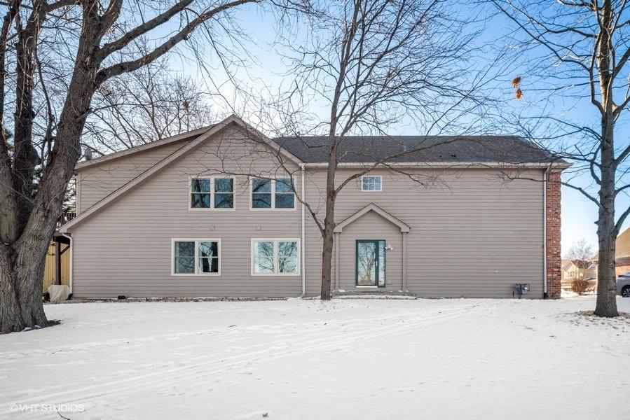 1281 Oakleaf Ct., Aurora, IL 60506