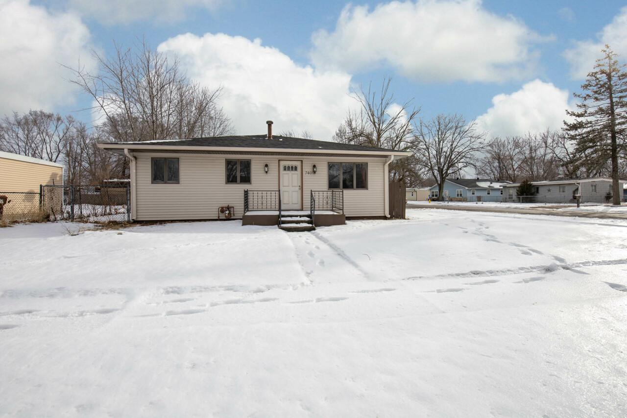 7401 Randy Rd., Machesney Park, IL 61115