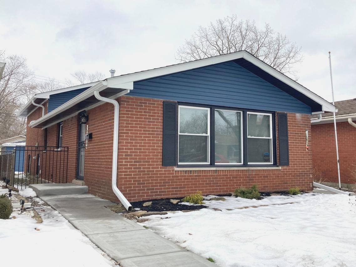 11613 S Aberdeen St., Chicago, IL 60643