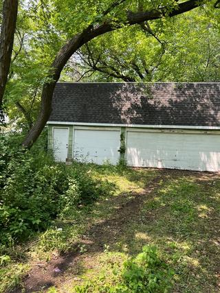 760 W Hillcrest Rd., Palatine, IL 60074