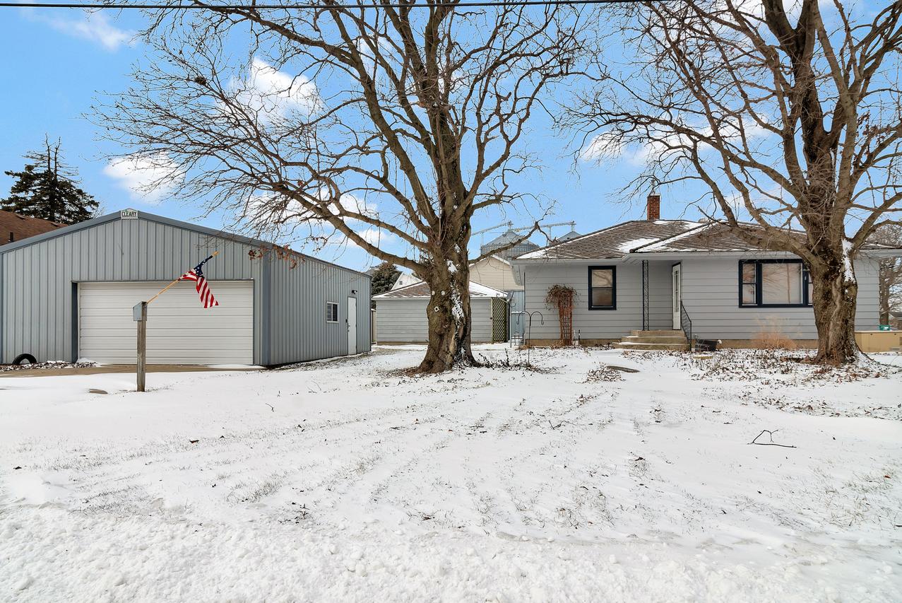 2288 N 3812th Rd., Serena, IL 60549