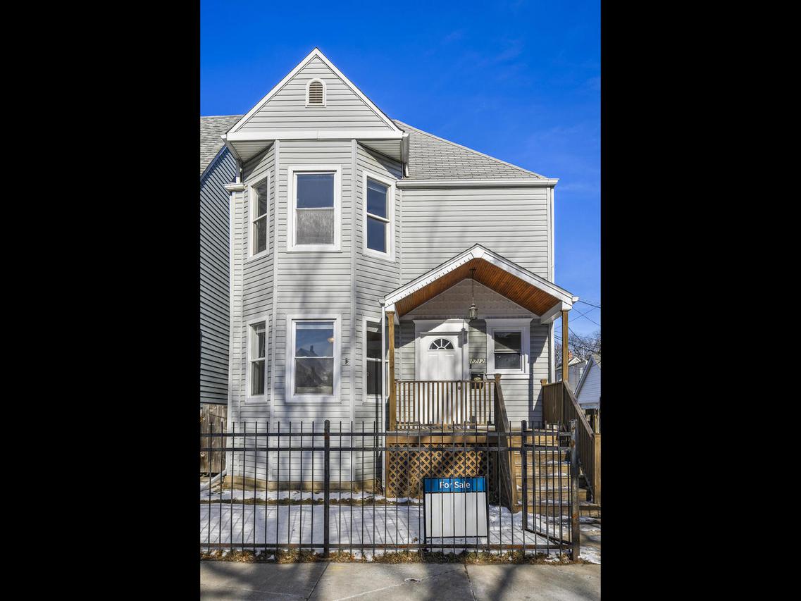 1712 W Foster Ave., Chicago, IL 60640