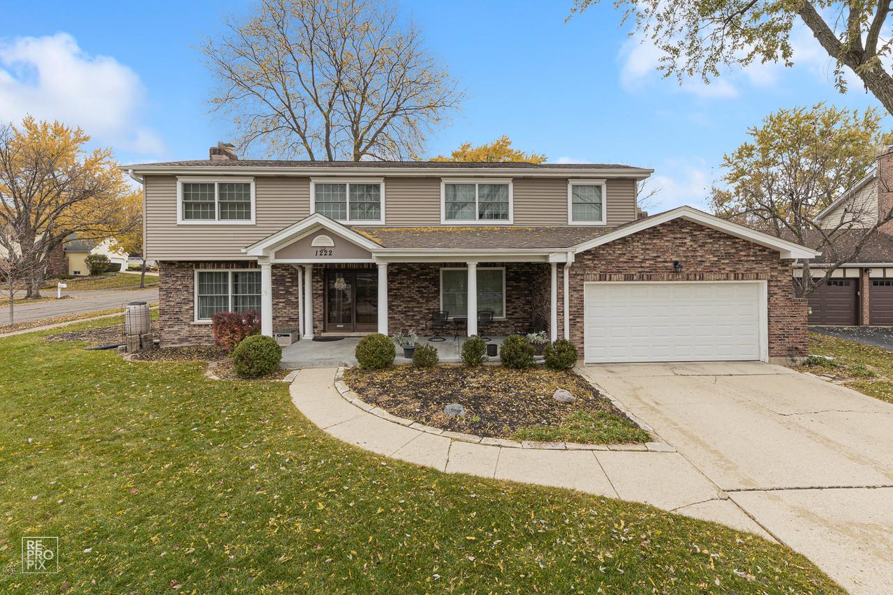 1222 Barneswood Dr., Downers Grove, IL 60515