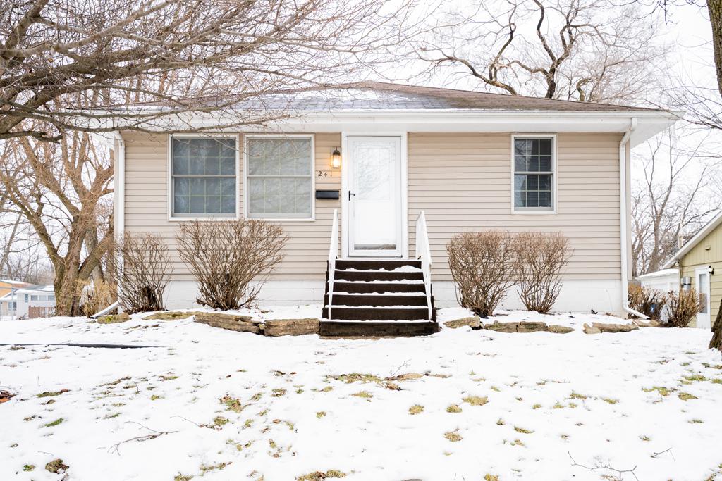 241 Tiverton Ln., Steger, IL 60475