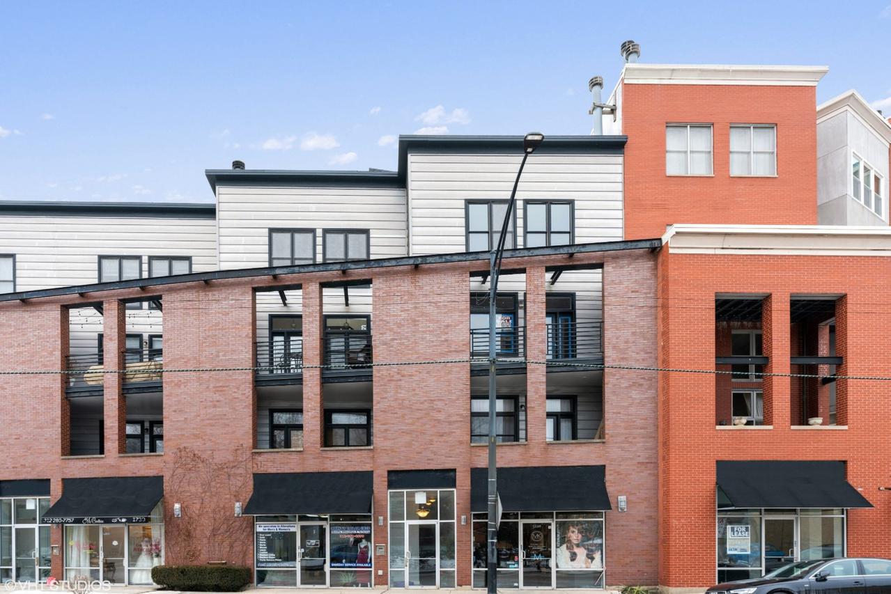 1739 N Clybourn Ave. #2N, Chicago, IL 60614