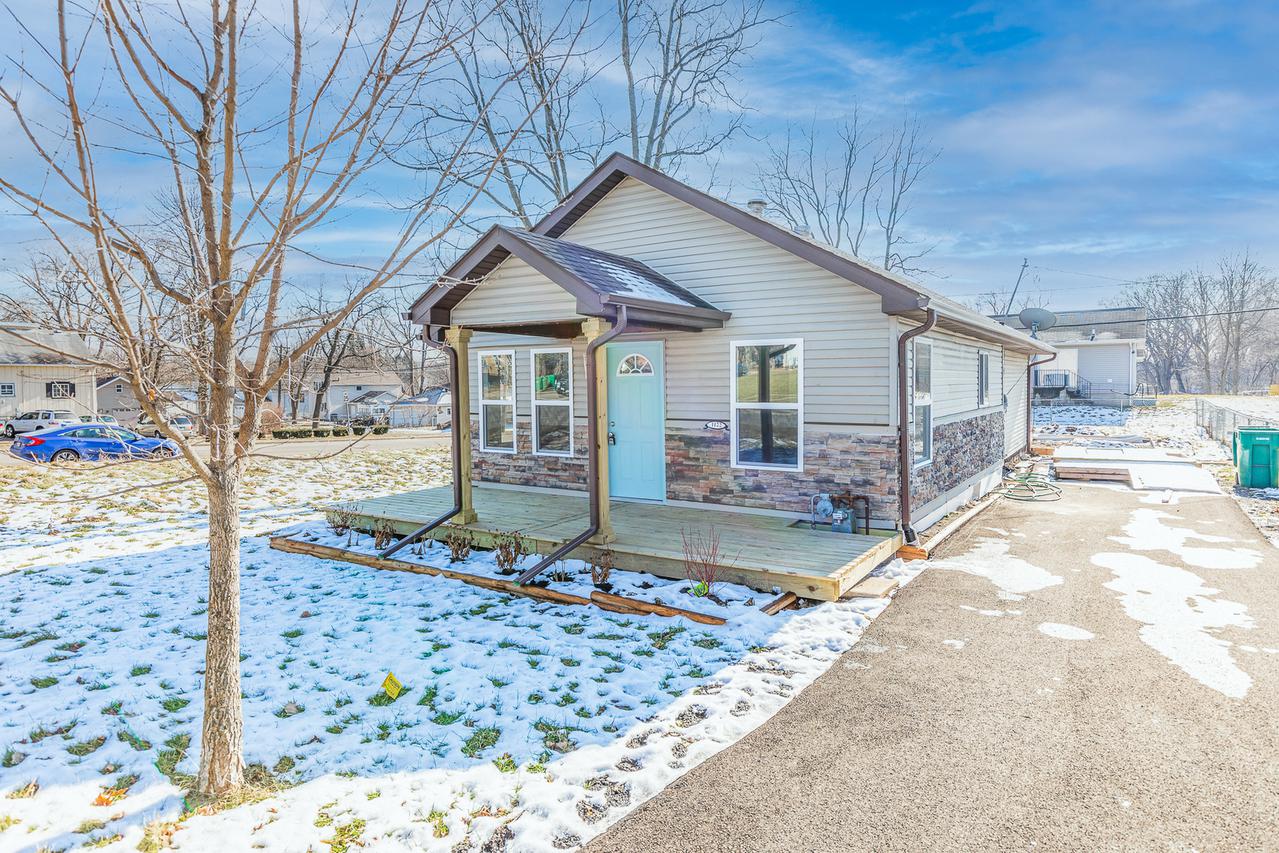 1122 Woodruff Rd., Joliet, IL 60432
