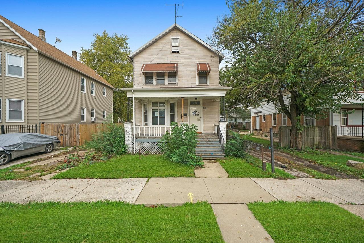 11736 S State St., Chicago, IL 60628