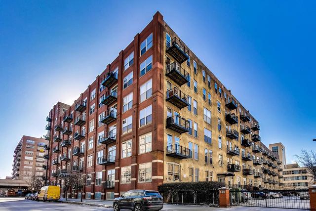 420 S Clinton St. #206A, Chicago, IL 60607