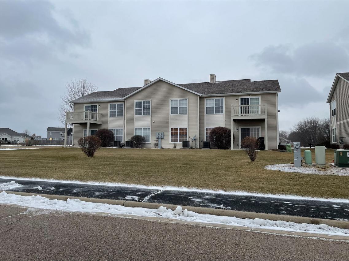 15611 Sienna Ct. #18, South Beloit, IL 61080