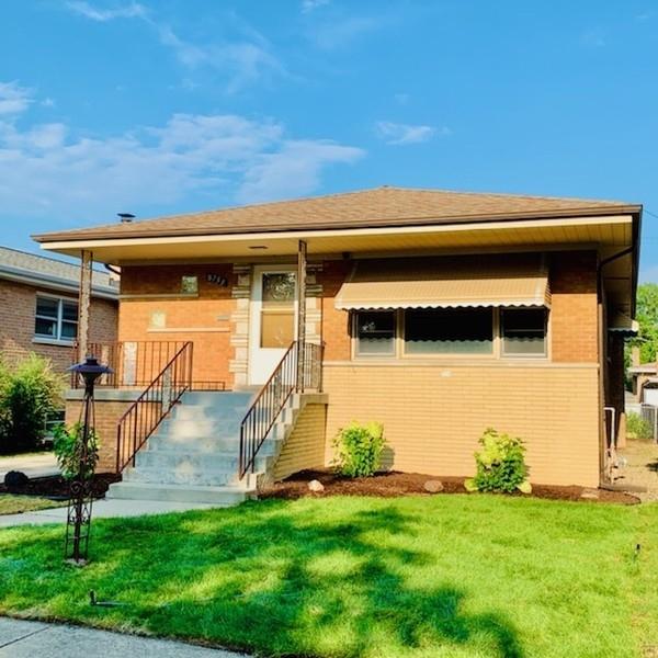 8753 S Richmond Ave., Evergreen Park, IL 60805