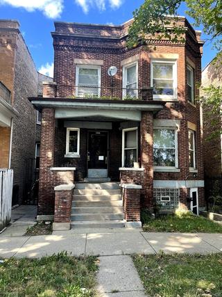 3406 W Flournoy St., Chicago, IL 60624