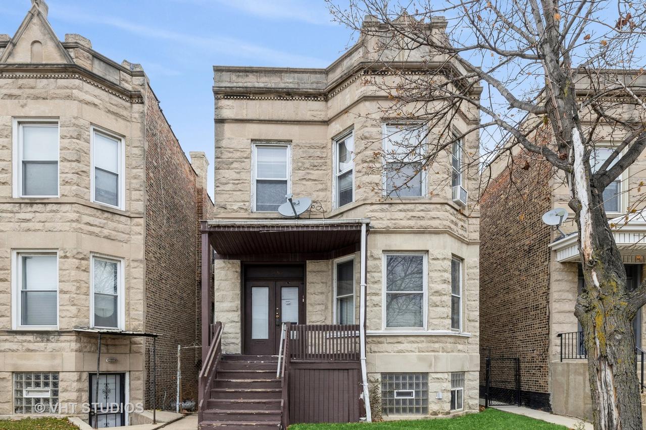 3752 W Cermak Rd., Chicago, IL 60623