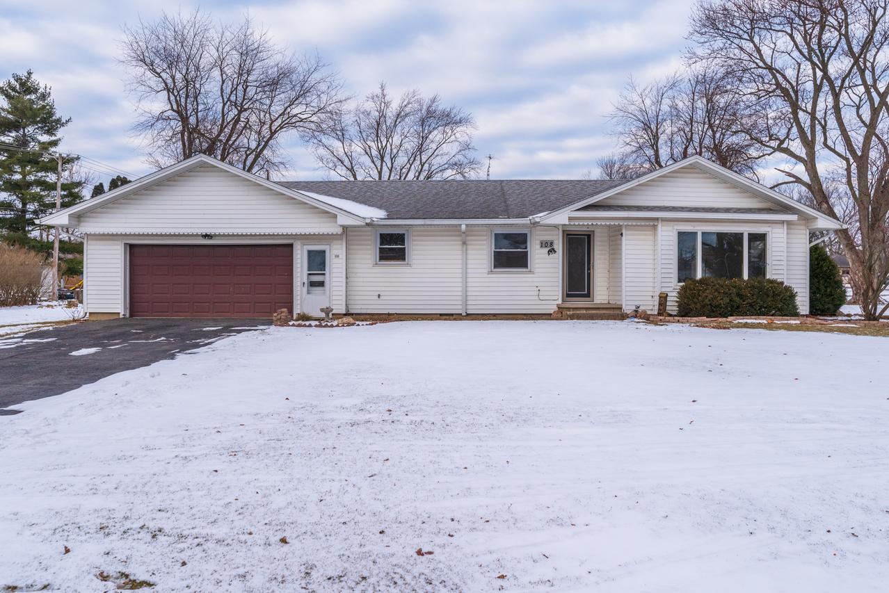 108 S Bass St., Cullom, IL 60929